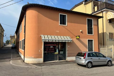 Erhvervsejendom i Lonigo, Vicenza, Lonigo - € 90.000 | Ref: 1044 - foto 2