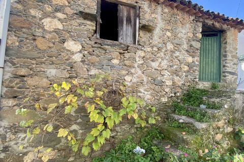 Byhus i Gois, Coimbra, Gois - € 11.000 | Ref: 57047 - foto 1