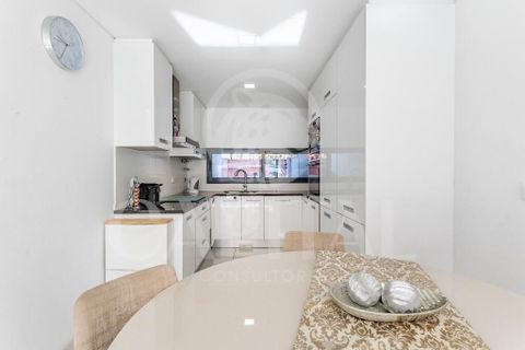 Rækkehus i Seixal, Setubal, Seixal - € 469.000 | Ref: 70123 - foto 37