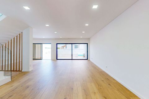Rækkehus i Loures, Lisbon, Loures - € 797.500 | Ref: 60033 - foto 2