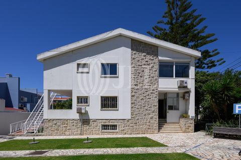 Villa i Carcavelos, Lisbon, Carcavelos - € 1.750.000 | Ref: 94090 - foto 2
