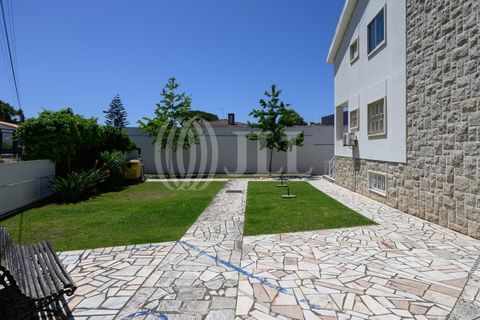Villa i Carcavelos, Lisbon, Carcavelos - € 1.750.000 | Ref: 94090 - foto 6