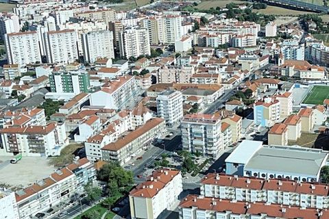 Helårsgrund i Carregado, Lisbon, Carregado - € 790.000 | Ref: 69696 - foto 1