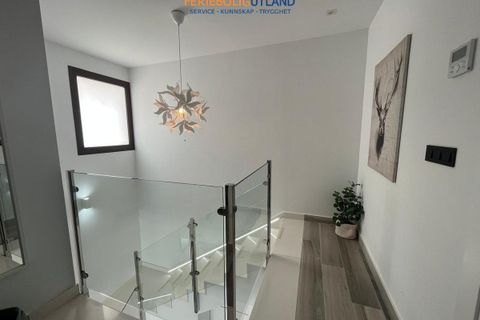 Villa a Torrevieja, Alicante, Torrevieja - € 479.000 | Ref: FBU19447 - foto 12