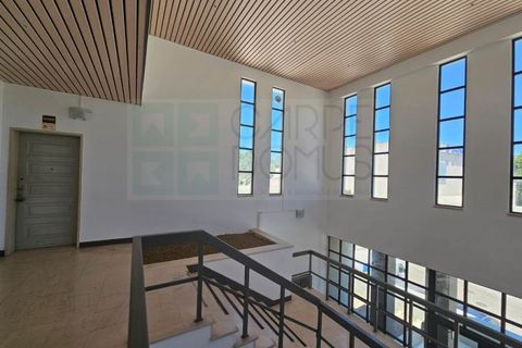 Erhvervsejendom i Carnaxide, Lisbon, Carnaxide - € 395.000 | Ref: OFI_3913 - foto 38