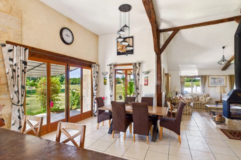 Villa i Aubeterre-sur-Dronne, Charente, Aubeterre-sur-Dronne - € 475.000 | Ref: BVI79706 - foto 6