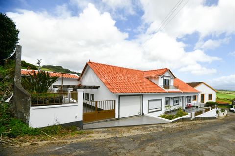 Villa i Horta, Faial, Horta - € 325.000 | Ref: 374250289 - foto 2
