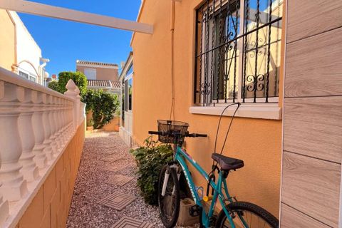 Villa a Orihuela, Alicante, Orihuela - € 219.000 | Ref: C-1172 - foto 8