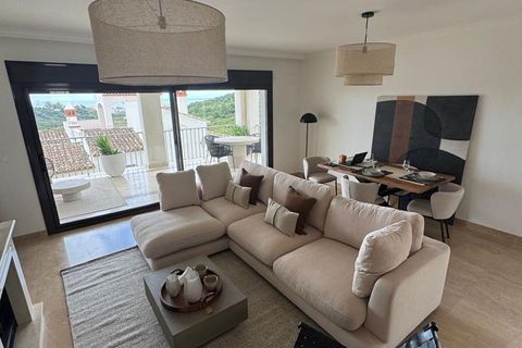 Villa i Estepona, Malaga, Estepona - € 470.250 | Ref: ResidencialAltoasis - foto 15