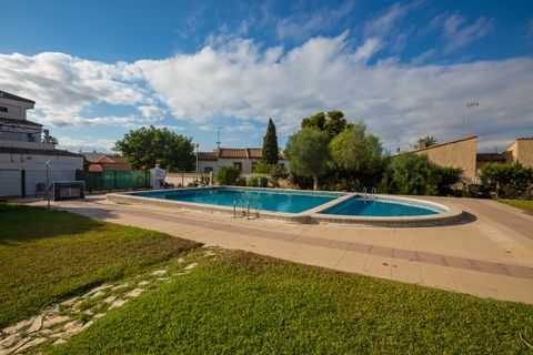 Penthouse i Punta Prima, Alicante, Punta Prima - € 246 500 | Ref: IV-11159 - foto 22