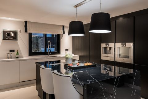Haus in Marbella, Malaga, Marbella - € 5.995.000 | Ref: NEWV8042 - Foto 13
