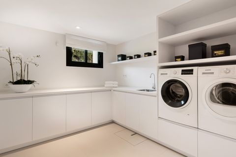 Haus in Marbella, Malaga, Marbella - € 5.995.000 | Ref: NEWV8042 - Foto 32