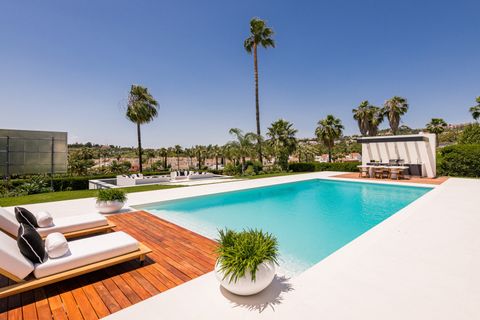 Haus in Marbella, Malaga, Marbella - € 5.995.000 | Ref: NEWV8042 - Foto 40
