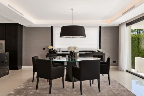Haus in Marbella, Malaga, Marbella - € 5.995.000 | Ref: NEWV8042 - Foto 50