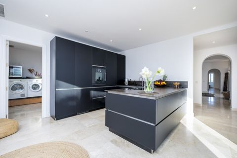 Villa a Marbella, Malaga, Marbella - € 4.000.000 | Ref: NEWV8673 - foto 29