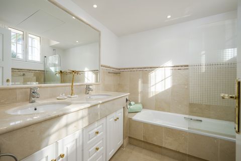 Villa a Marbella, Malaga, Marbella - € 4.000.000 | Ref: NEWV8673 - foto 37