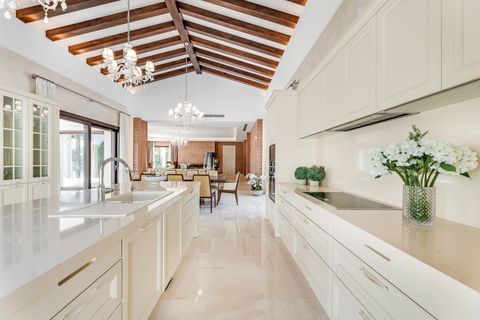 Villa a Marbella, Malaga, Marbella - € 6.495.000 | Ref: NEWV8783 - foto 4