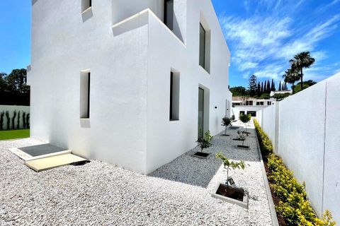 Villa a Atalaya Isdabe, Malaga, Atalaya Isdabe - € 1.950.000 | Ref: R4014661 - foto 11