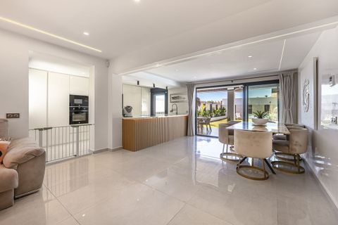 Villa a Estepona, Malaga, Estepona - € 1.690.000 | Ref: CDS5156197-FO - foto 11
