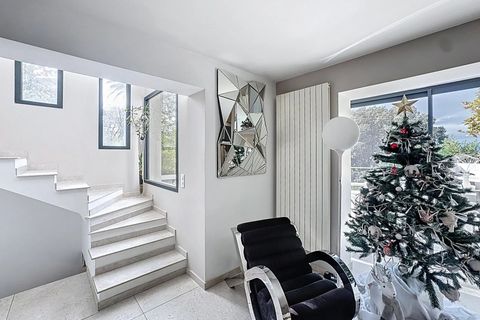 Villa i Le Cannet, Alpes-Maritimes, Le Cannet - € 1.600.000 | Ref: DT6332 - foto 10