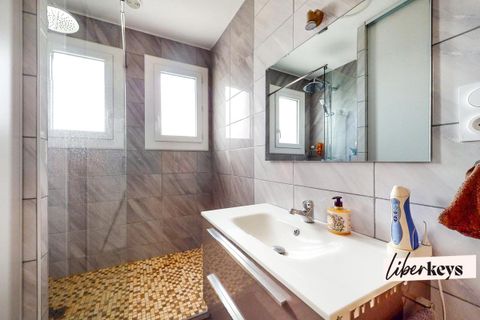 Villa i Corbas, Rhone, Corbas - € 410.000 | Ref: DOM20894 - foto 3