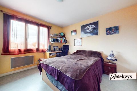 Villa i Corbas, Rhone, Corbas - € 410.000 | Ref: DOM20894 - foto 8
