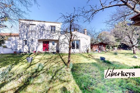 Villa en Saintes, Charente-Maritime, Saintes - € 329.000 | Ref: DOM15571 - photo 12