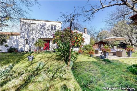 Villa en Saintes, Charente-Maritime, Saintes - € 329.000 | Ref: DOM15571 - photo 13