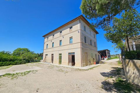 Landejendom i Cossignano, Ascoli Piceno, Cossignano - € 400.000 | Ref: 33919 - foto 1