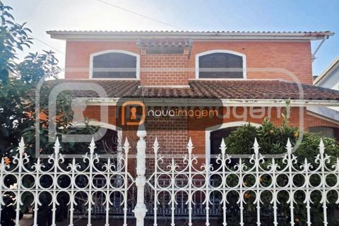 Villa i Aveiro, Aveiro, Aveiro - € 330.000 | Ref: Ni2124 - foto 1