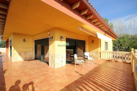 Villa a Petrer, Alicante, Petrer - € 775.000 | Ref: GMJ2152 - foto 6