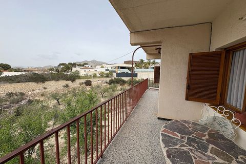Landejendom i Petrer, Alicante, Petrer - € 349.900 | Ref: JJMAO7381 - foto 4