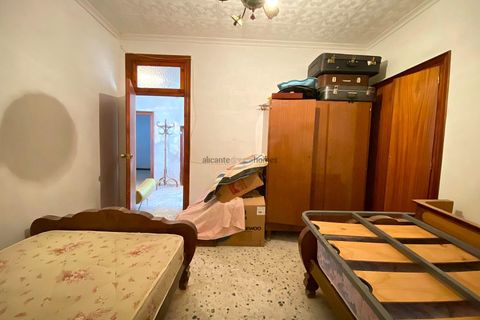 Landsbyhus i Pinoso, Alicante, Pinoso - € 149.995 | Ref: ELS9040 - foto 14