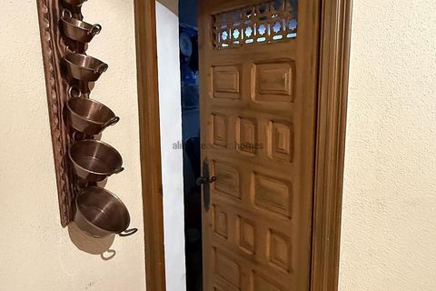 Villa i Elda, Alicante, Elda - € 385.000 | Ref: CC0630 - foto 14