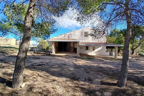Landejendom i Caudete, Albacete, Caudete - € 199.950 | Ref: ETA234 - foto 1