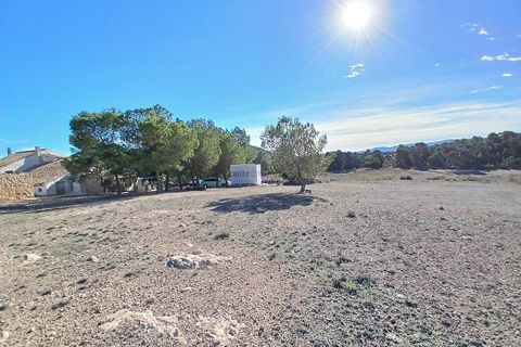Landejendom i Caudete, Albacete, Caudete - € 199.950 | Ref: ETA234 - foto 10