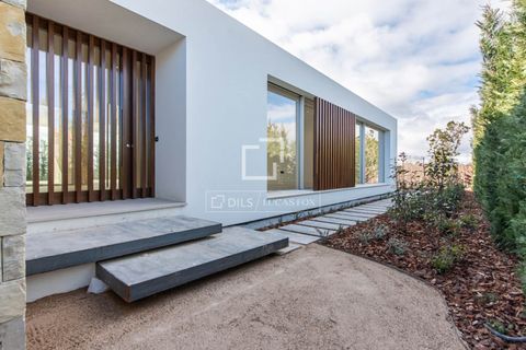 Villa i Boadilla Del Monte, Madrid, Boadilla Del Monte - € 3.790.000 | Ref: POZ65559 - foto 8