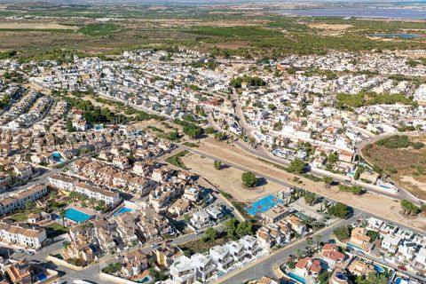 Villa i Orihuela, Alicante, Orihuela - € 449.900 | Ref: S-1494817 - foto 17