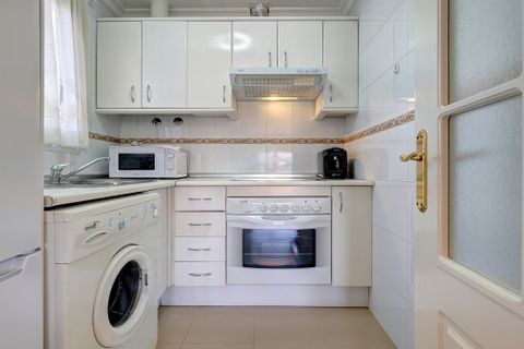 Lejlighed i Manilva, Malaga, Manilva - € 230.000 | Ref: R5230489 - foto 14