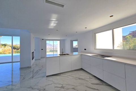 Villa i La Mairena, Malaga, La Mairena - € 1.599.000 | Ref: R5203108 - foto 15