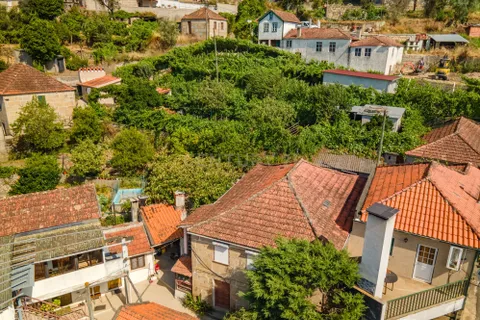 Villa a Ancede e Ribadouro, Porto, Ancede e Ribadouro - € 70.000 | Ref: C0471-00351 - foto 2