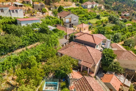 Villa a Ancede e Ribadouro, Porto, Ancede e Ribadouro - € 70.000 | Ref: C0471-00351 - foto 13