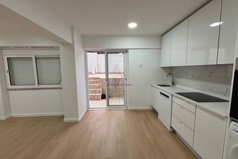 Lejlighed i Amadora, Lisbon, Amadora - € 299.000 | Ref: TRI-302-25-ES - foto 3