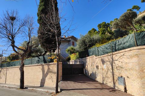 Villa a Grottammare, Ascoli Piceno, Grottammare - € 1.400.000 | Ref: 33920 - foto 9