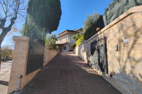 Villa a Grottammare, Ascoli Piceno, Grottammare - € 1.400.000 | Ref: 33920 - foto 10