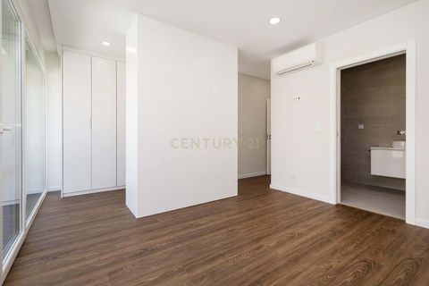 Villa i Odivelas, Lisbon, Odivelas - € 950.000 | Ref: C0444-00795 - foto 9