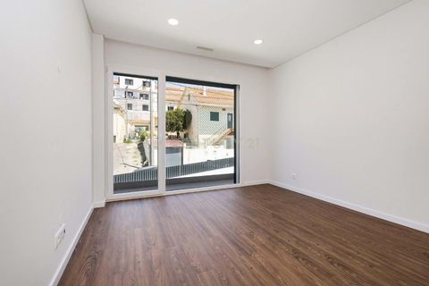 Villa i Odivelas, Lisbon, Odivelas - € 950.000 | Ref: C0444-00795 - foto 12