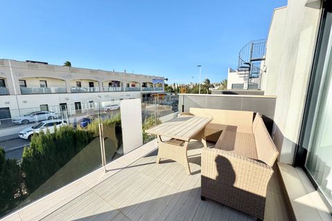 Villa a Torrevieja, Alicante, Torrevieja - € 2.700/mes | Ref: RENT-4173L - foto 17