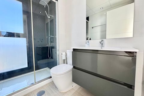 Villa a Torrevieja, Alicante, Torrevieja - € 2.700/mes | Ref: RENT-4173L - foto 20