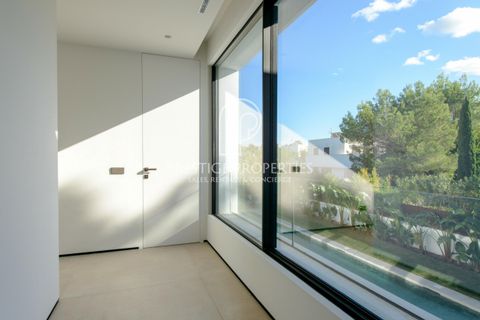 Villa a Cala de Bou, Ibiza, Cala de Bou - € 2.750.000 | Ref: 7158 - foto 28